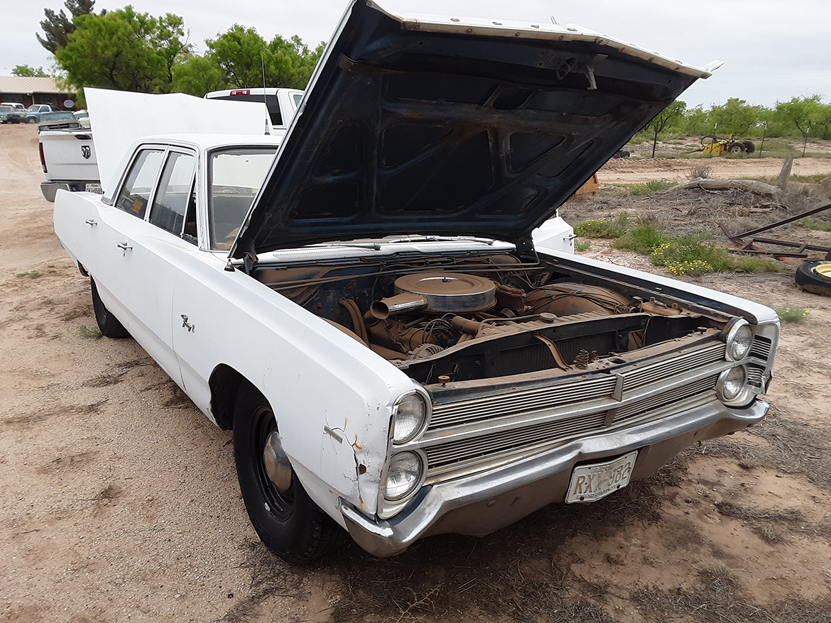1967 Plymouth Fury I Police Pursuit