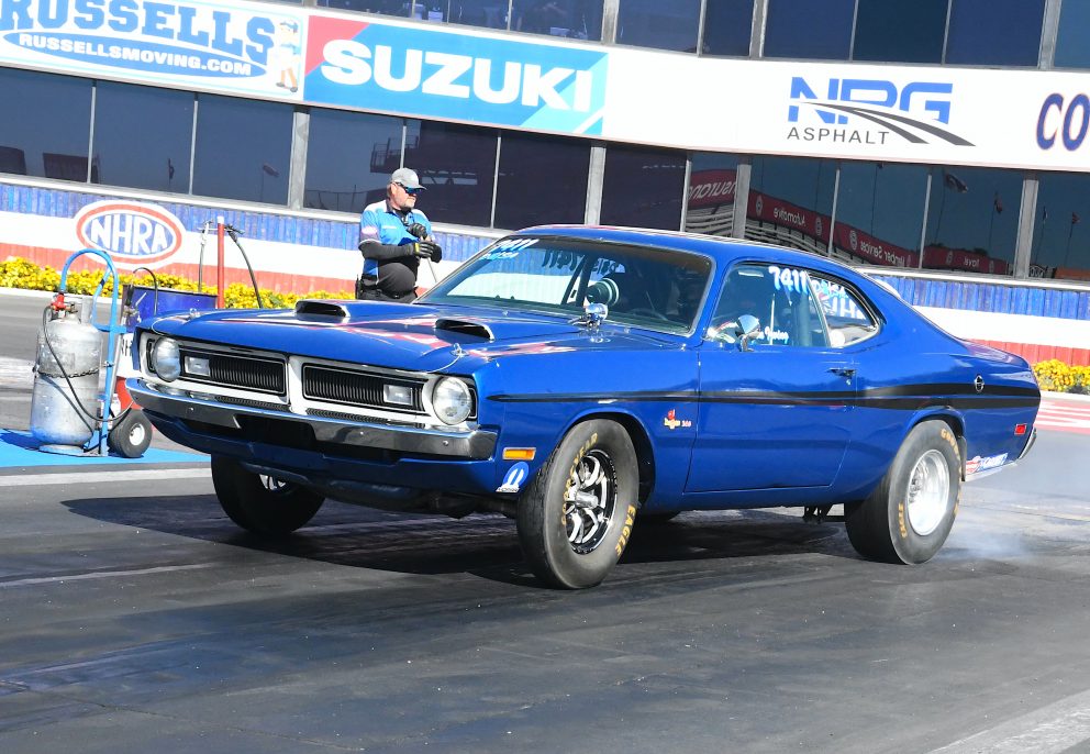 car drag racing