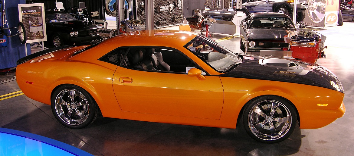 1/18 HIGHWAY61 ダッジ チャレンジャー 2006 SEMAショー