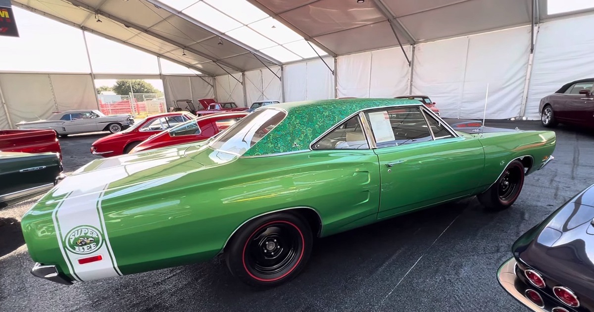 スーパービー 1969 ヘミ スーパービー 1969 ヘミ This Super Bee is a Super Rare