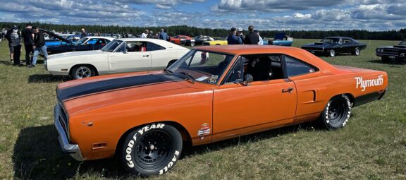 Orsa Drag Fest 2024: Two Decades of Mopar<sub>®</sub> Muscle