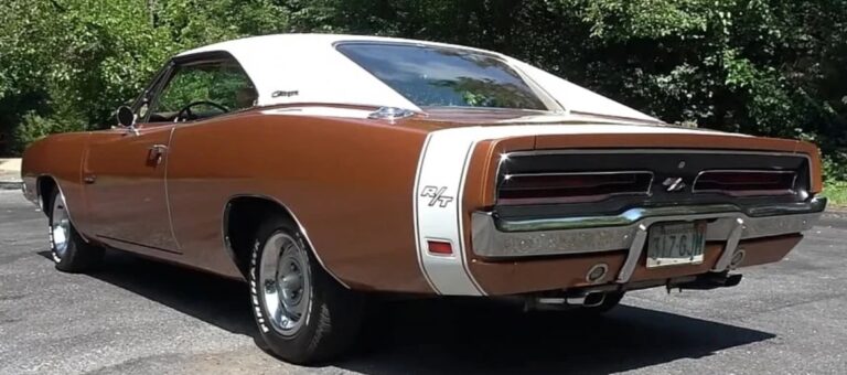Forgotten Treasure: 1969 Dodge Charger R/T Found with Rare HEMI