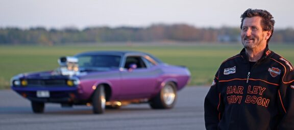 1971 Dodge Challenger: The Pavement Pounder