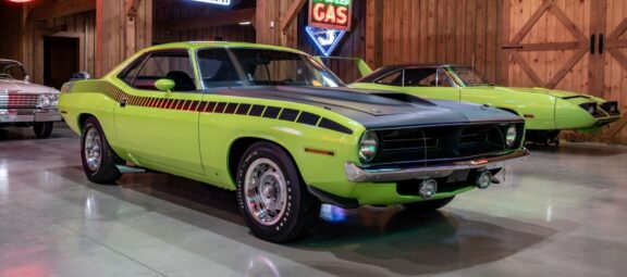 Vintage Mopar<sub class="realign subscript">®</sub> Muscle Cars Set New Records at Richmond Auctions
