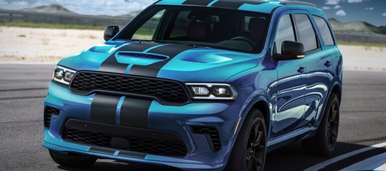 B5 is Back! B5 Blue Returns to 2026 Dodge Durango Lineup, Brings Burst of Heritage High-impact Paint to Muscle SUV’s All-HEMI<sup class="realign superscript">&reg;</sup> Lineup image