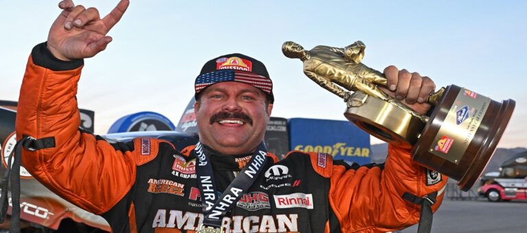 TSR Rolls the Dice in Vegas image