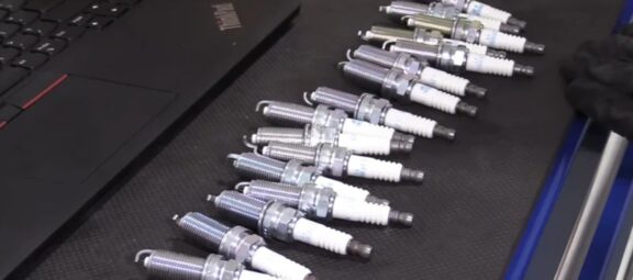 Why Modern HEMI<sup class="realign superscript">&reg;</sup> Engines Use 16 Spark Plugs Instead of 8