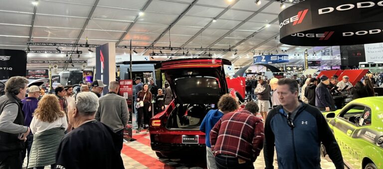 Dodge Returns to Barrett-Jackson Scottsdale with High-Octane Action image