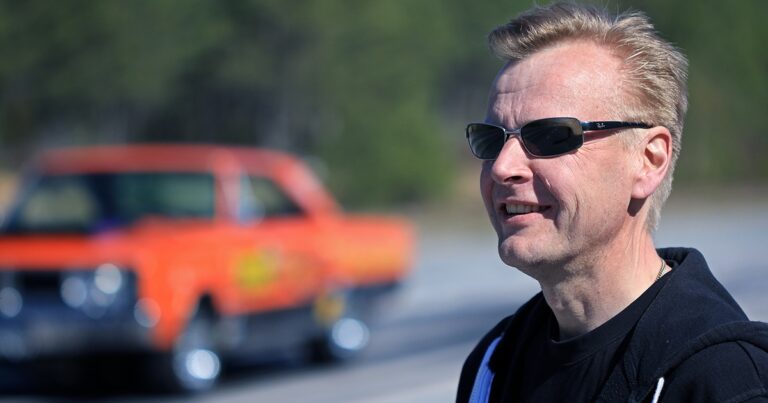 Brutal, Blaze-Orange Street Bruiser image